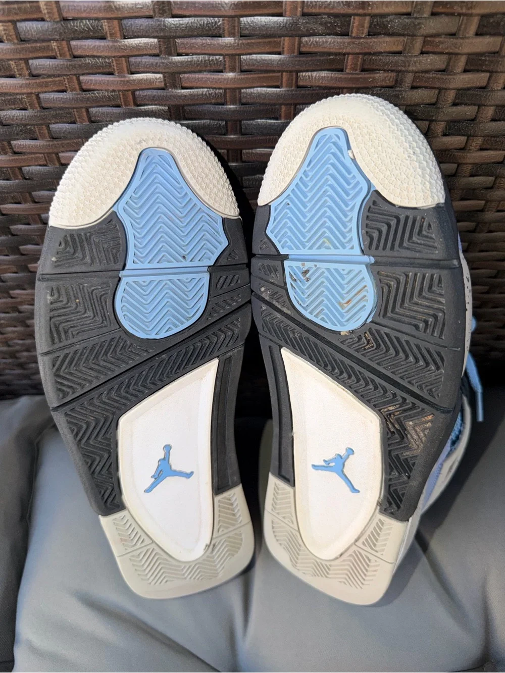 Jordan 4 Retro ‘University Blue’ Size 8M